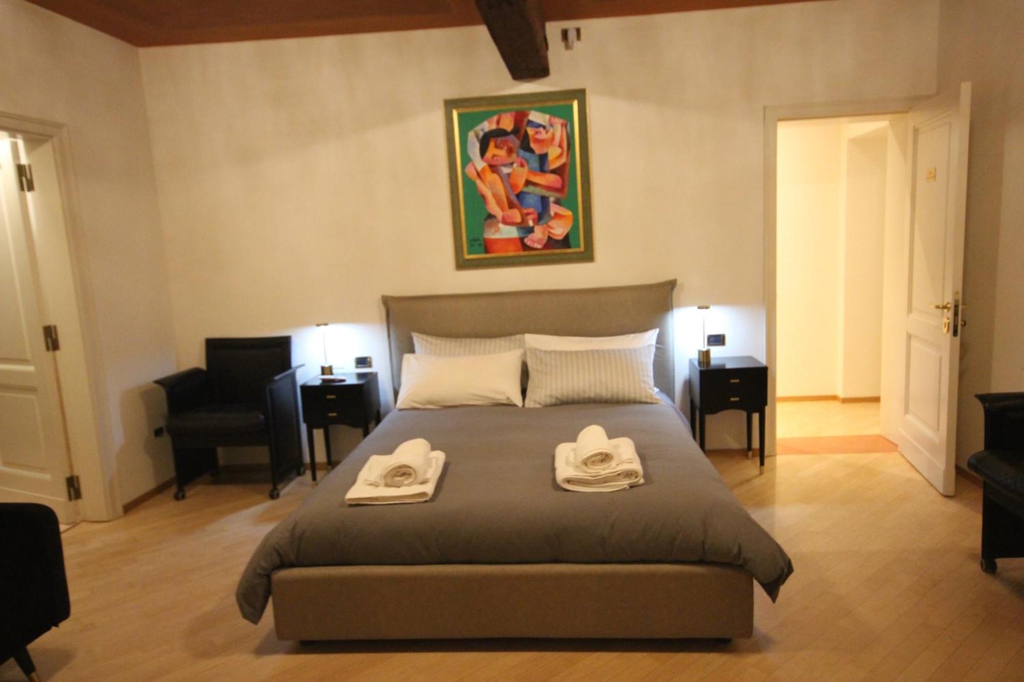 Casa Nina Bologna Centro Bed and Breakfast Buitenkant foto